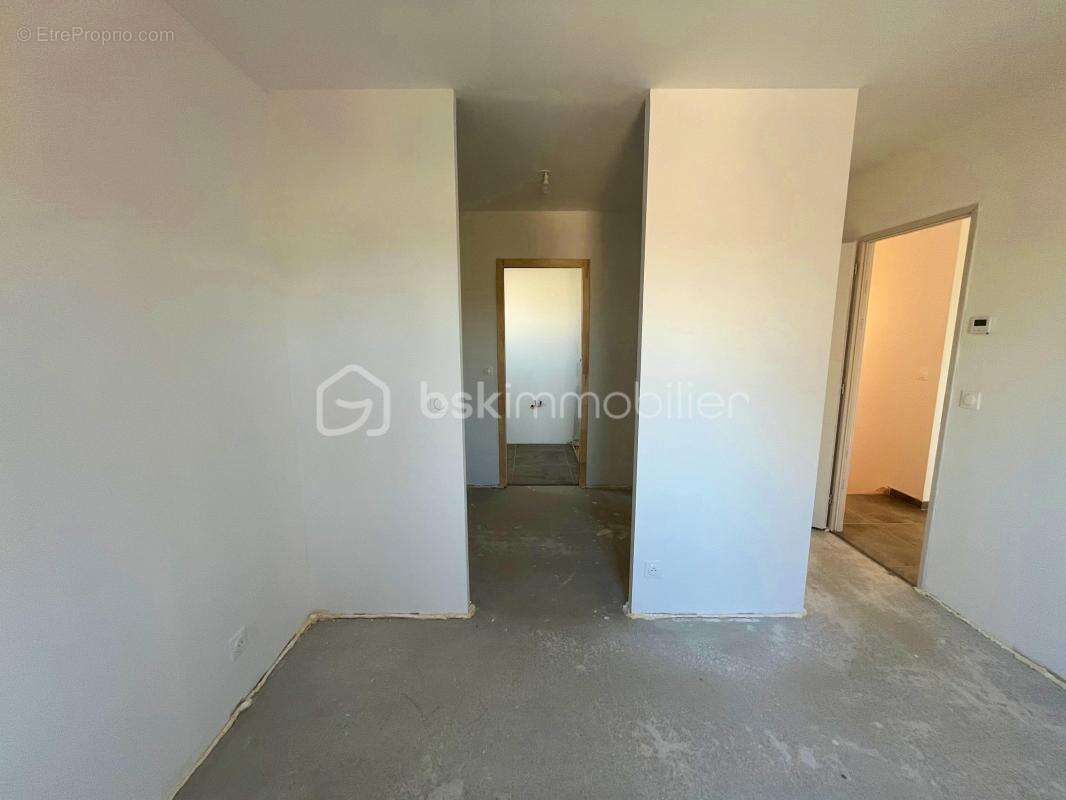 Maison à PEYROLLES-EN-PROVENCE