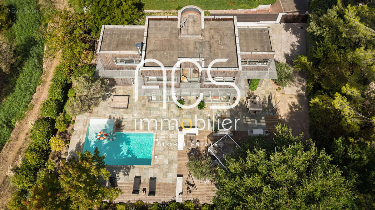 Maison à SAINT-RAPHAEL