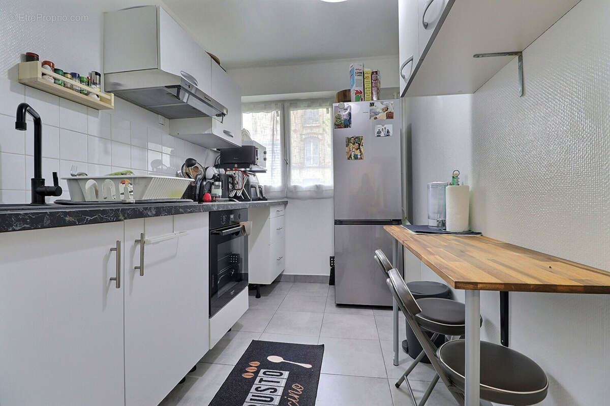 Appartement à AUBERVILLIERS