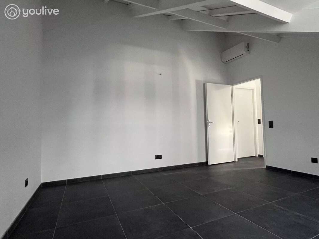 Appartement à BAIE-MAHAULT