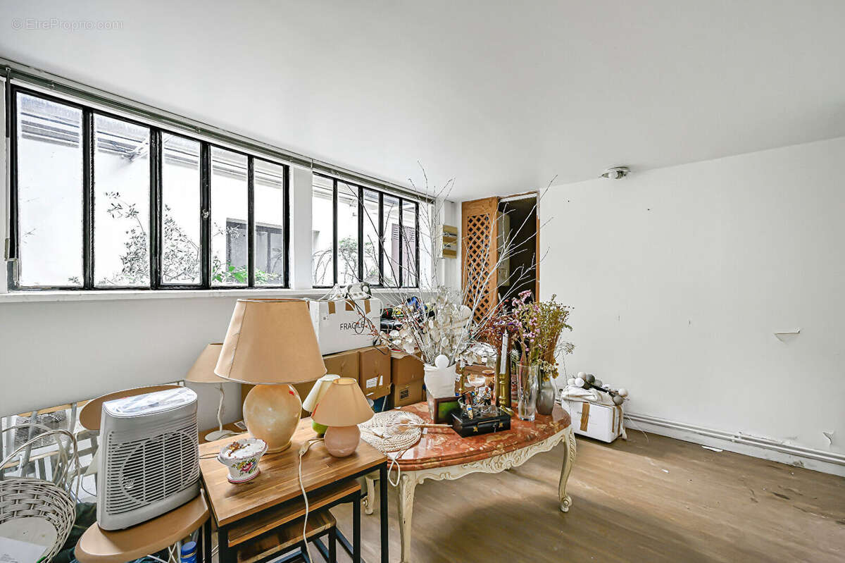 Commerce à PARIS-18E