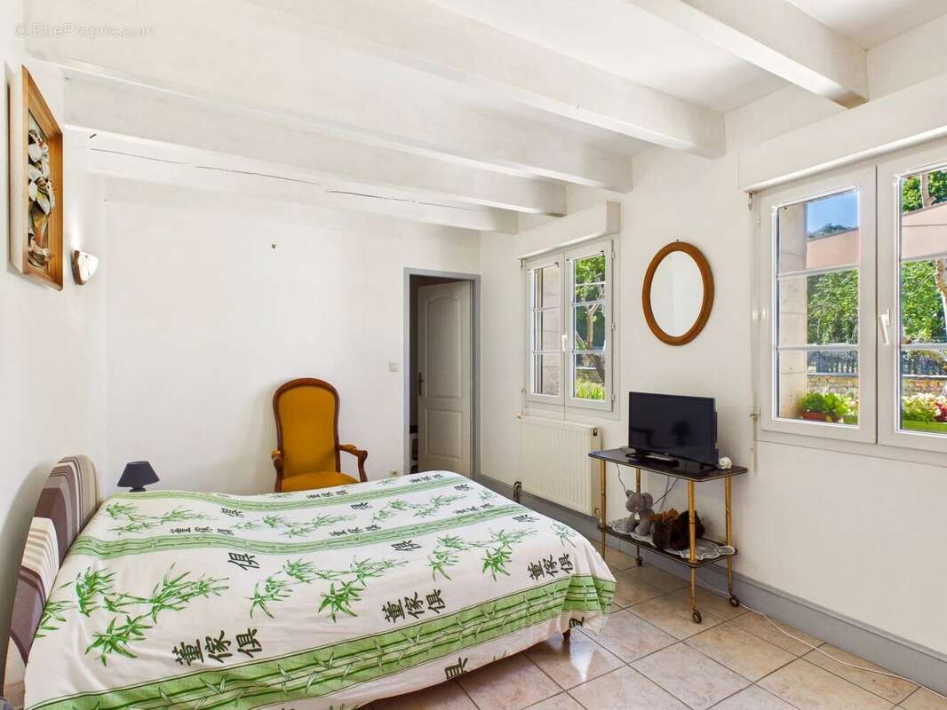 Maison familiale spacieuse avec 5 chambres, grand terrain - photo 10