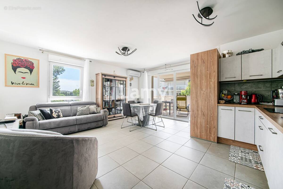 Appartement à VITROLLES