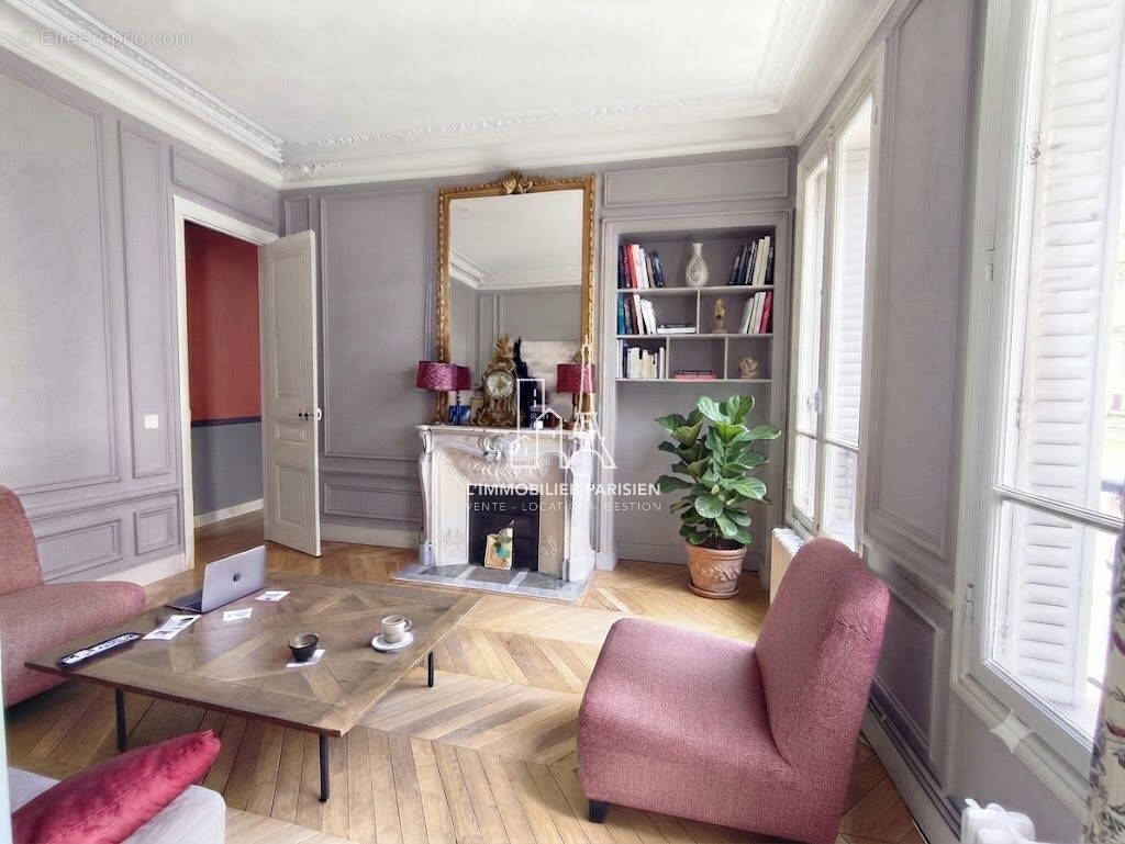 Appartement 107 m² à Paris-8e  - photo 2