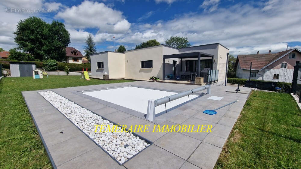 Maison à CHAMPAGNOLE