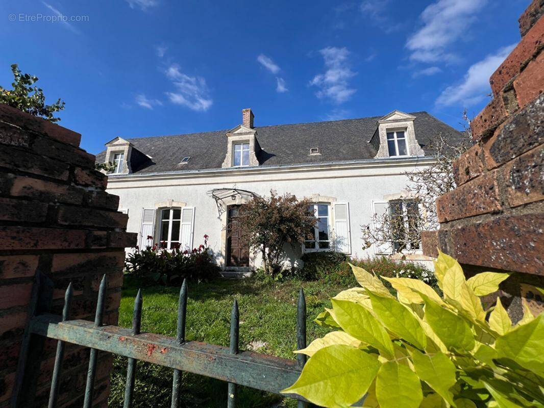 Maison à ROEZE-SUR-SARTHE