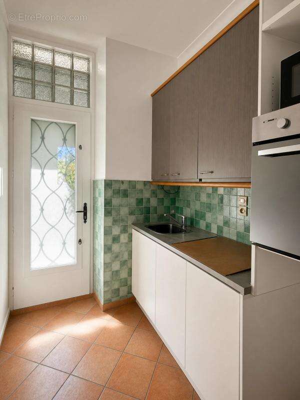 Appartement 2 pièces de 30 m² - Hyper centre de Poissy - photo 4