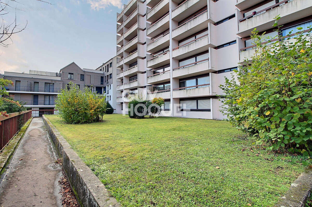 Appartement à CHAVILLE