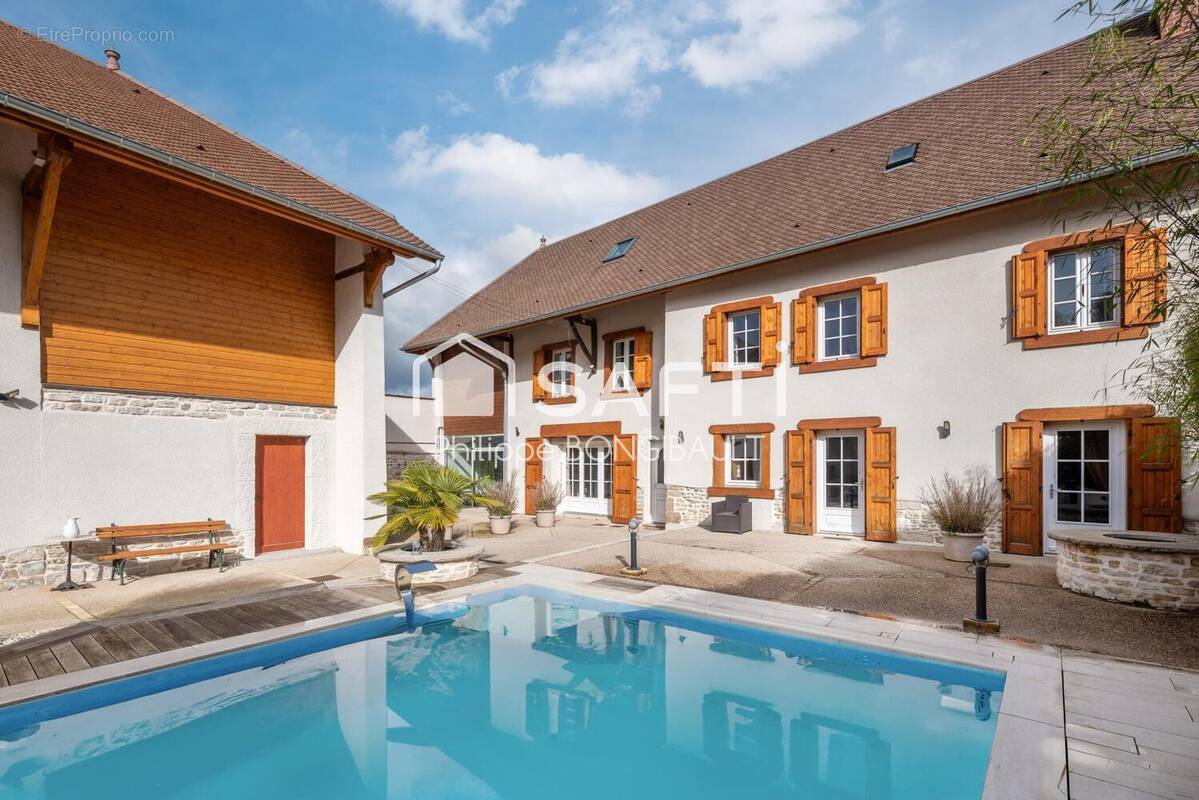Photo 1 - Maison à SAINT-CHEF