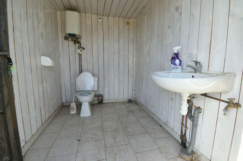 Commerce à LA FERTE-MACE