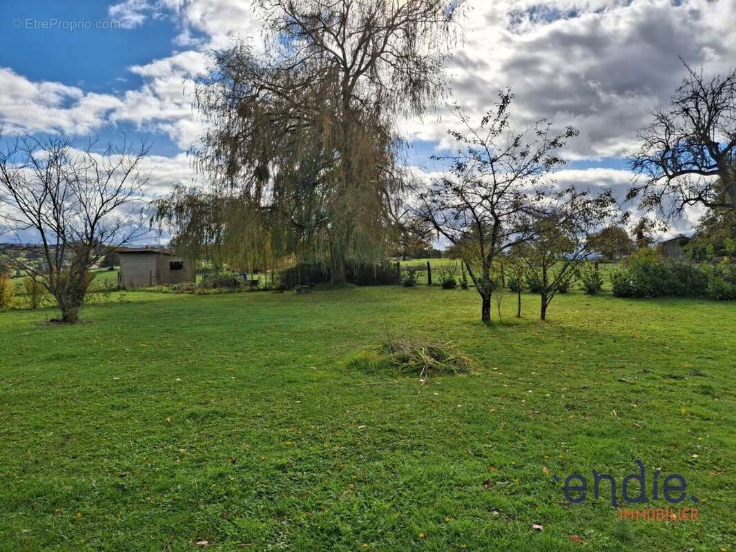Maison à SAINT-SULPICE