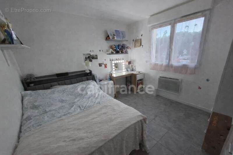 Maison à SAINTE-ANASTASIE-SUR-ISSOLE