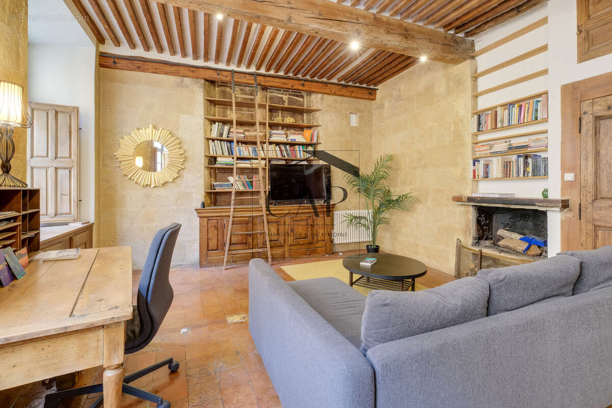 Bel appartement T2 proche Quartier Mazarin - photo 3