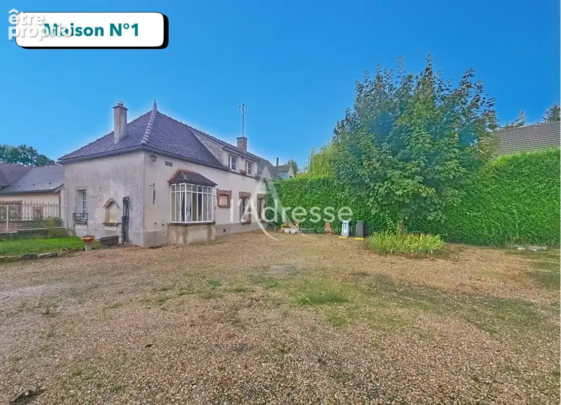 Propriété de charme à Courceroy - Deux maisons + dépendances sur 5 000 m² - photo 2