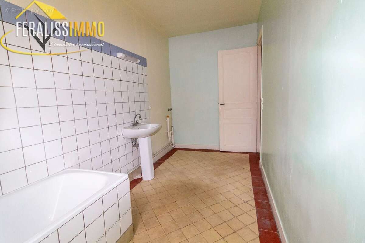 Maison à VAUX-SUR-SEINE