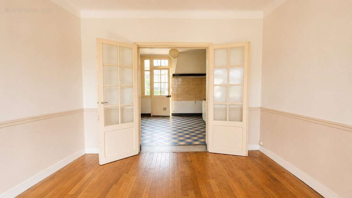 Maison 86 m² à Saint-Pierre-Des-Corps  - photo 4