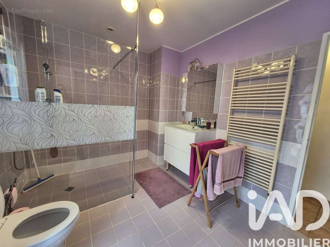 Maison 134 m² à Blangy-Tronville  - photo 9