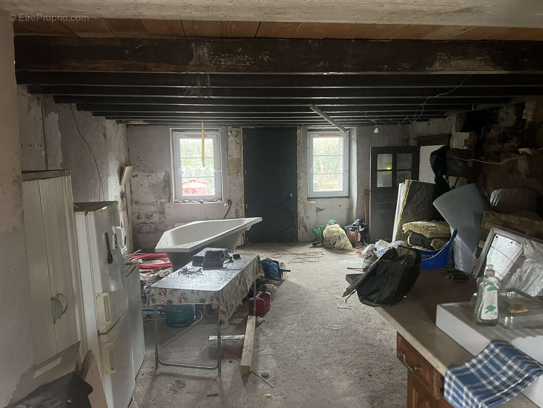 Maison à MARCILLY-LA-GUEURCE