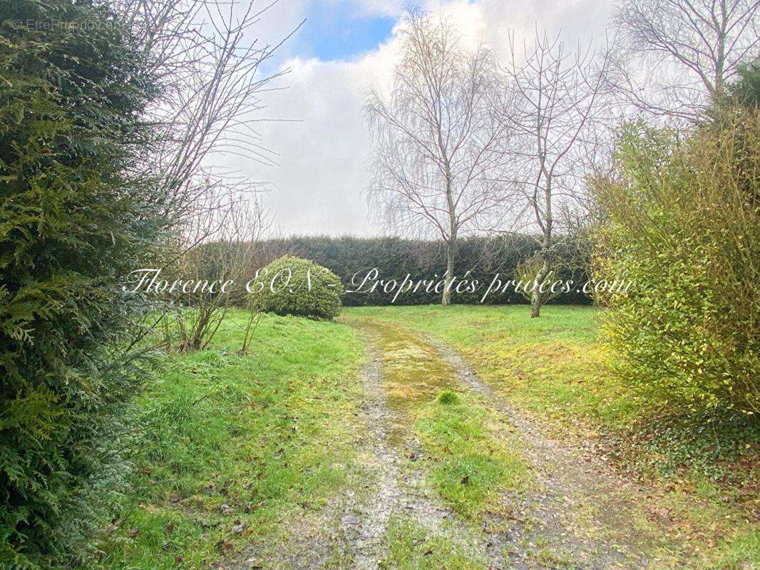 Maison à LA CHAPELLE-JANSON