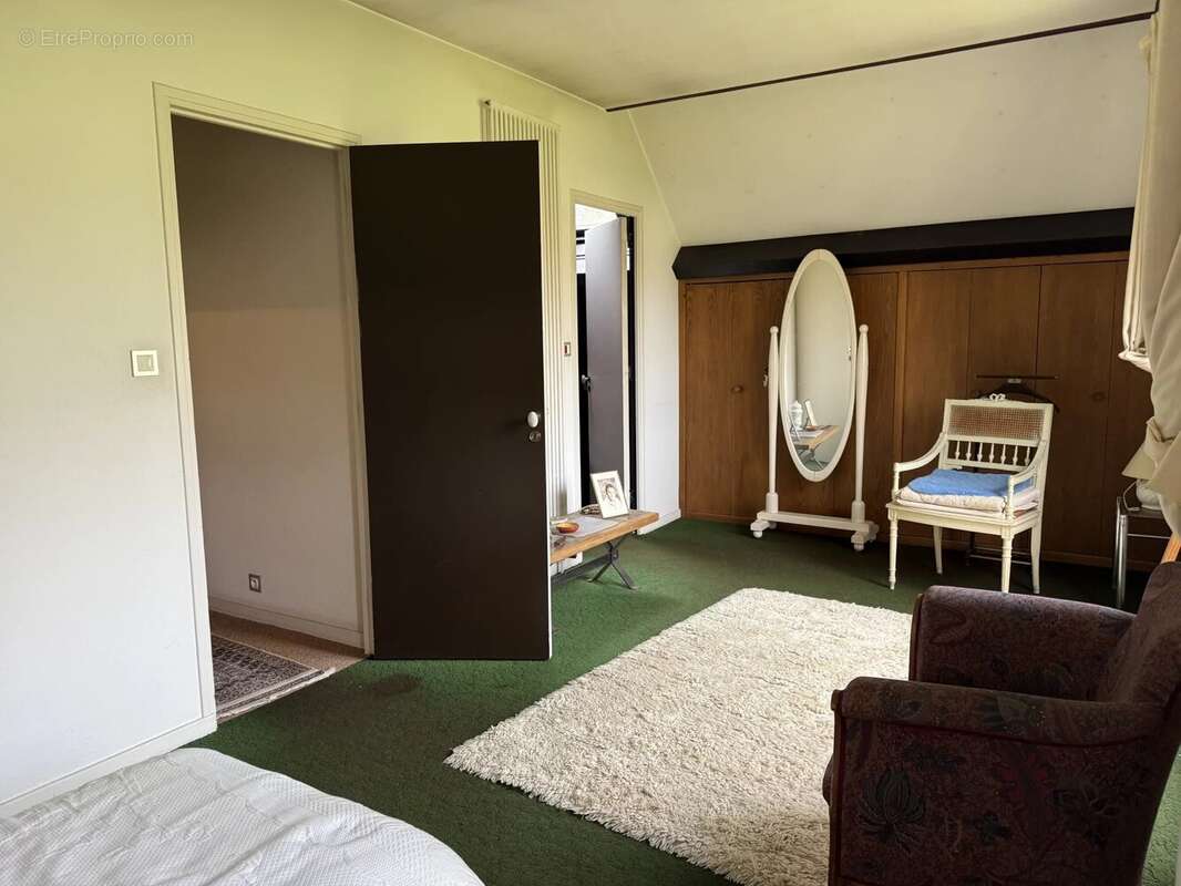 Maison à DRACY-LE-FORT