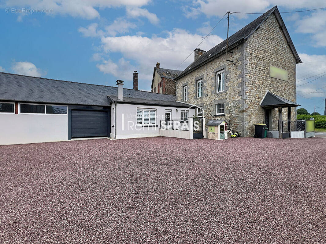 Maison à LA CHAPELLE-D'ANDAINE
