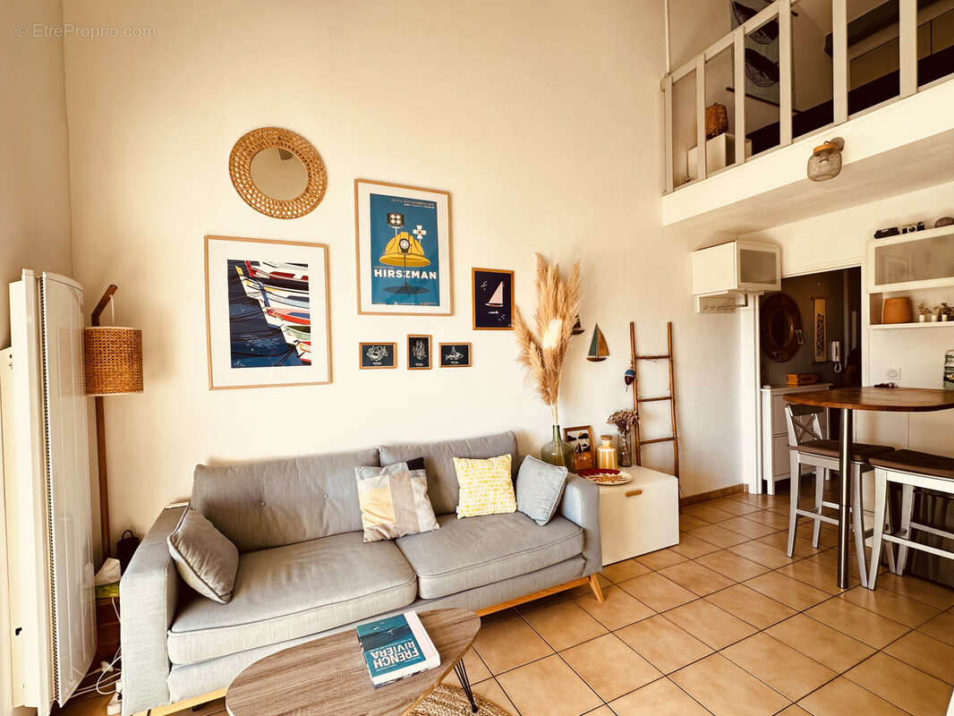 Appartement à SIX-FOURS-LES-PLAGES