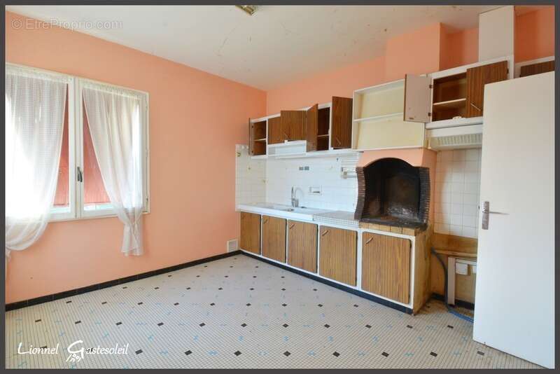 Maison à vendre 9 pièces d’environ 188 m² 7 chambres avec garage à Port-Sainte-Foy-et-Ponchapt (24) - photo 10