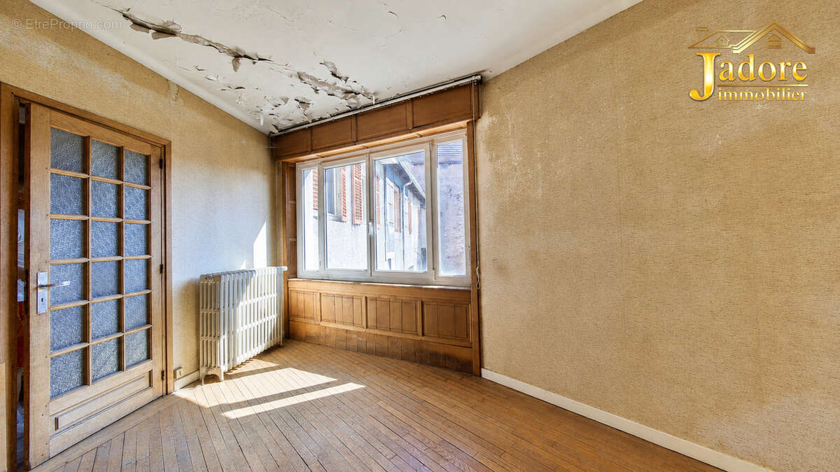 immeuble + local commercial - photo 10