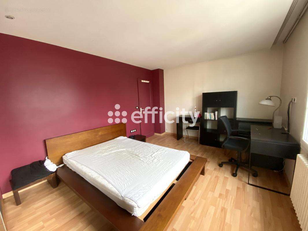 Appartement à NEUILLY-PLAISANCE
