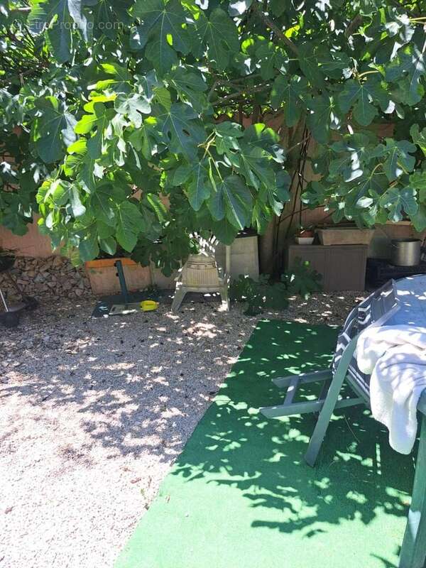 Maison 110 m² à Marseille-11e  - photo 2