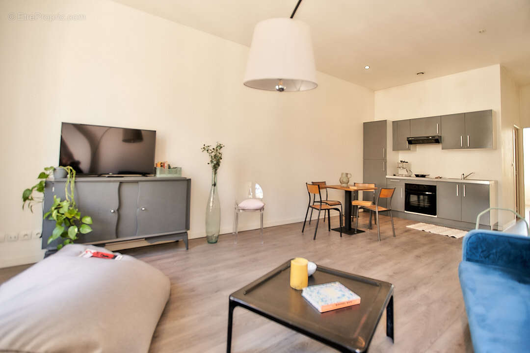 Appartement à BORDEAUX