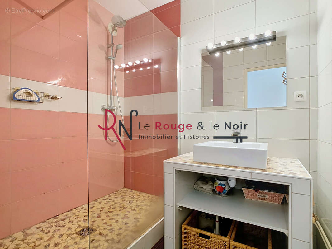 Appartement à POISAT