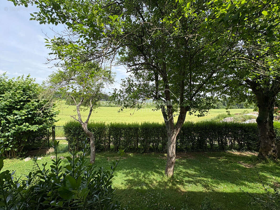 Maison à SAINTE-GENEVIEVE