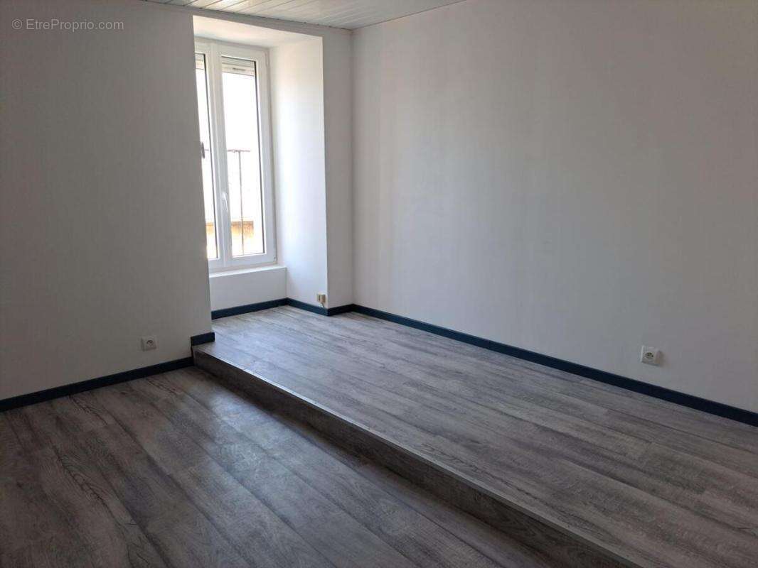 Appartement à SAINT-MEEN-LE-GRAND