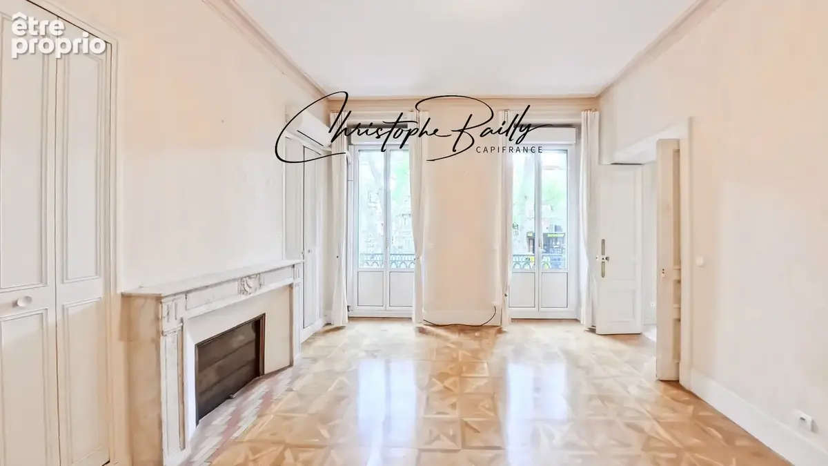 Toulouse Jean-Jaurès, appartement haussmannien familial de 158 m² avec balcon filant et ascenseur - Garage en sus - photo 7