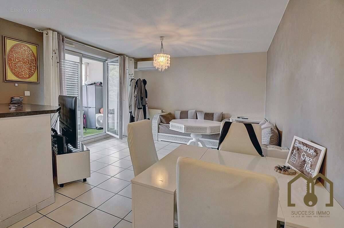 Appartement à VAULX-EN-VELIN