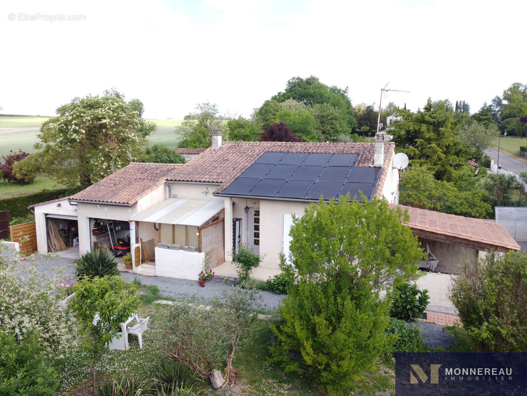 Maison à GURAT
