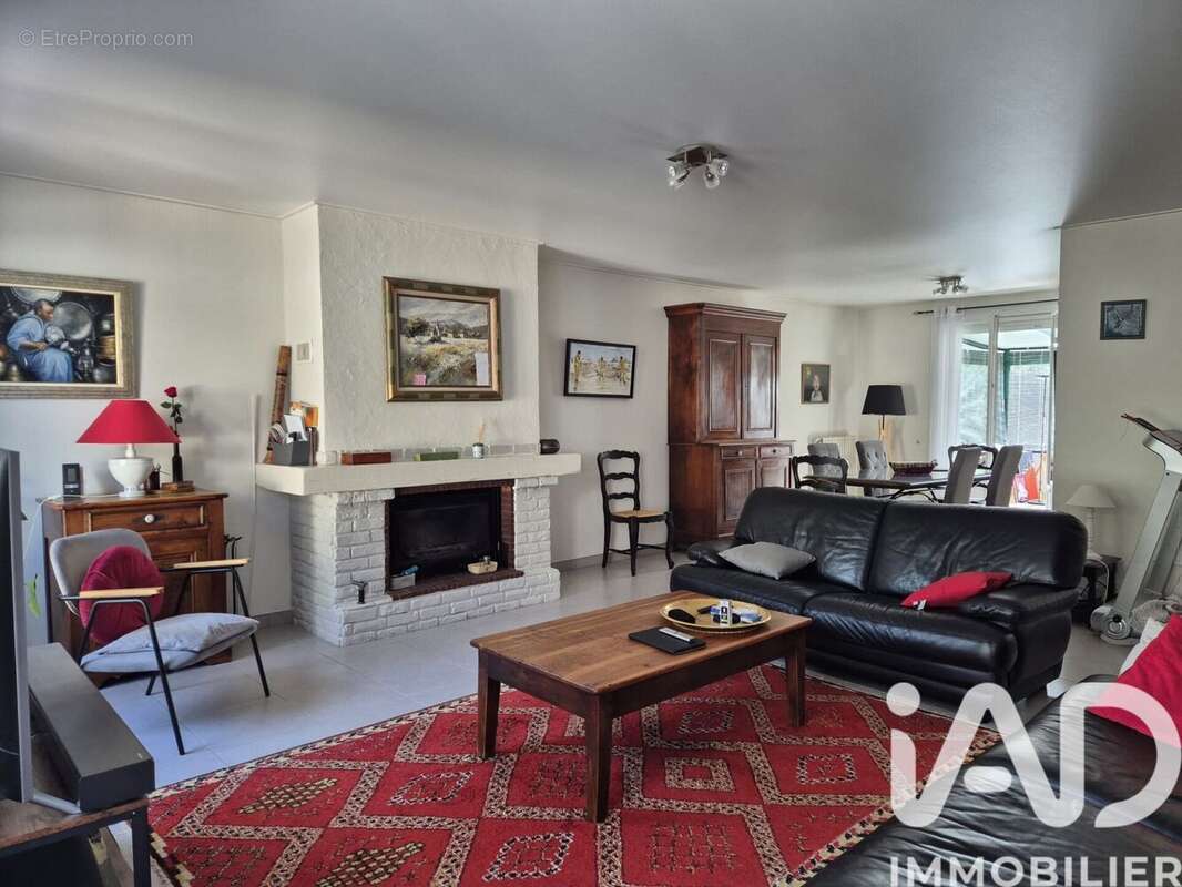 Photo 3 - Maison à SAINT-GERMAIN-LES-CORBEIL