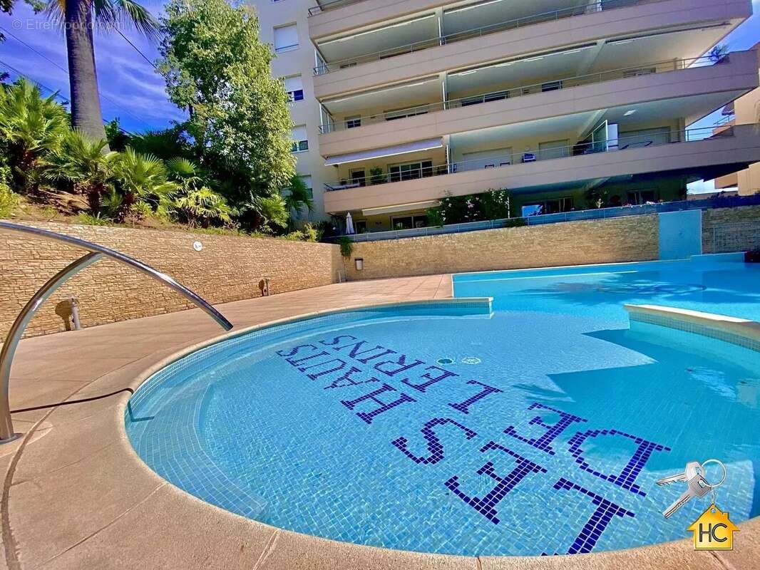 Appartement à MANDELIEU-LA-NAPOULE