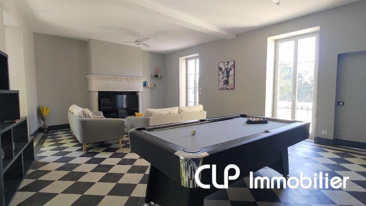 Maison 302 m² à Montelimar  - photo 4