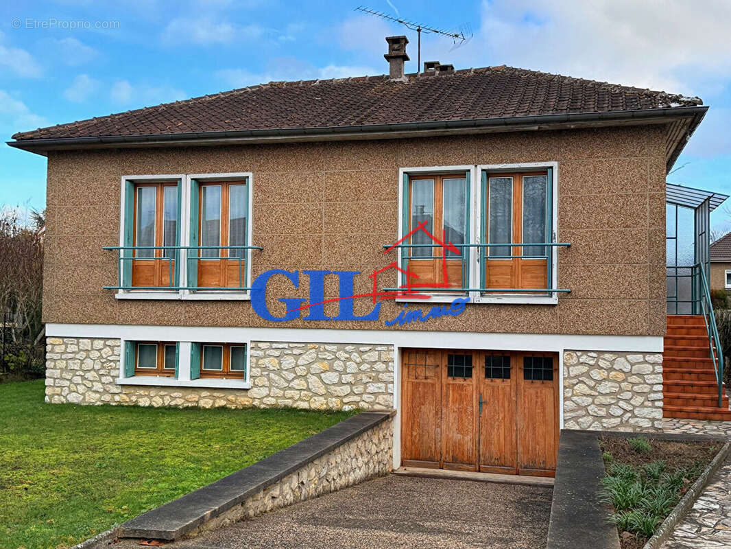 Maison à CESSON
