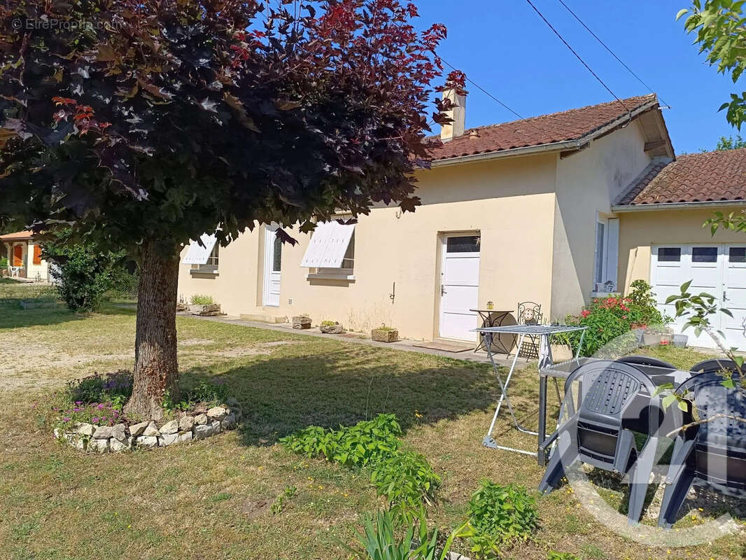 Maison 89 m² à Coutras  - photo 8