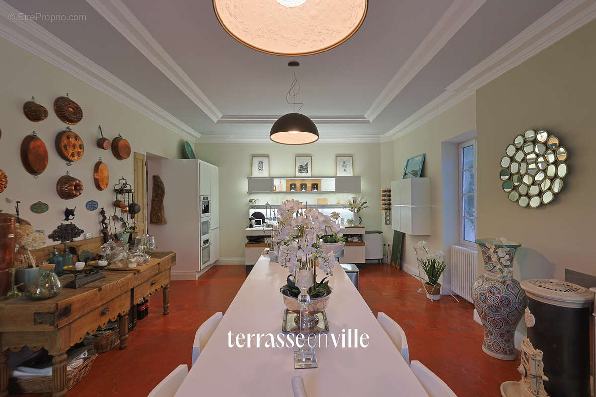 Appartement à LA CRAU