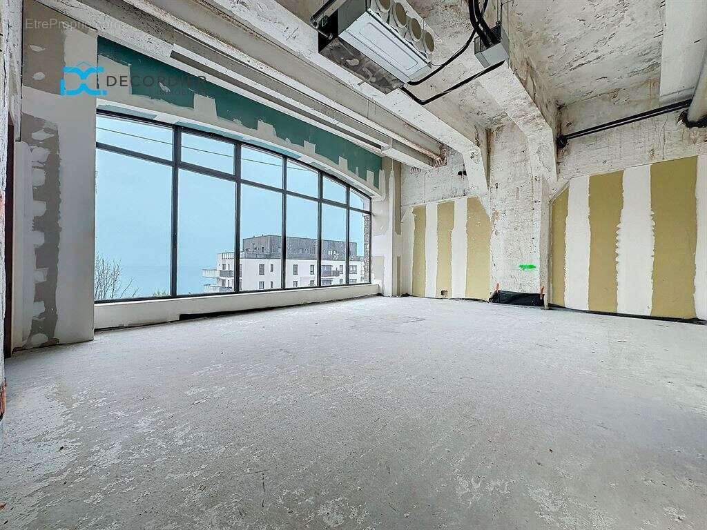 Commerce à EVIAN-LES-BAINS