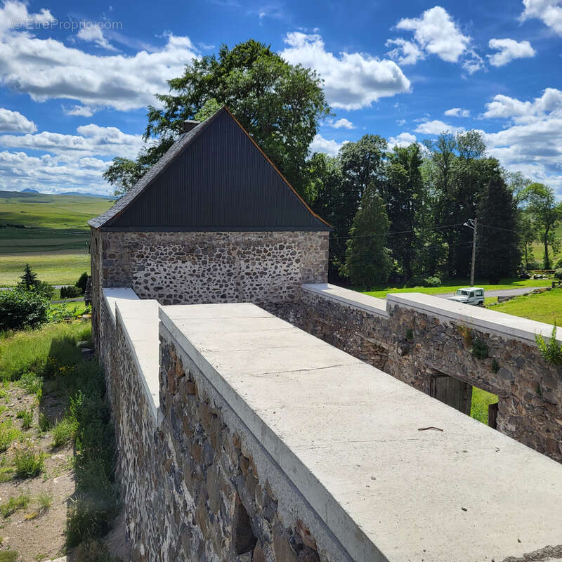 Maison en pierres avec ancienne grange - photo 33