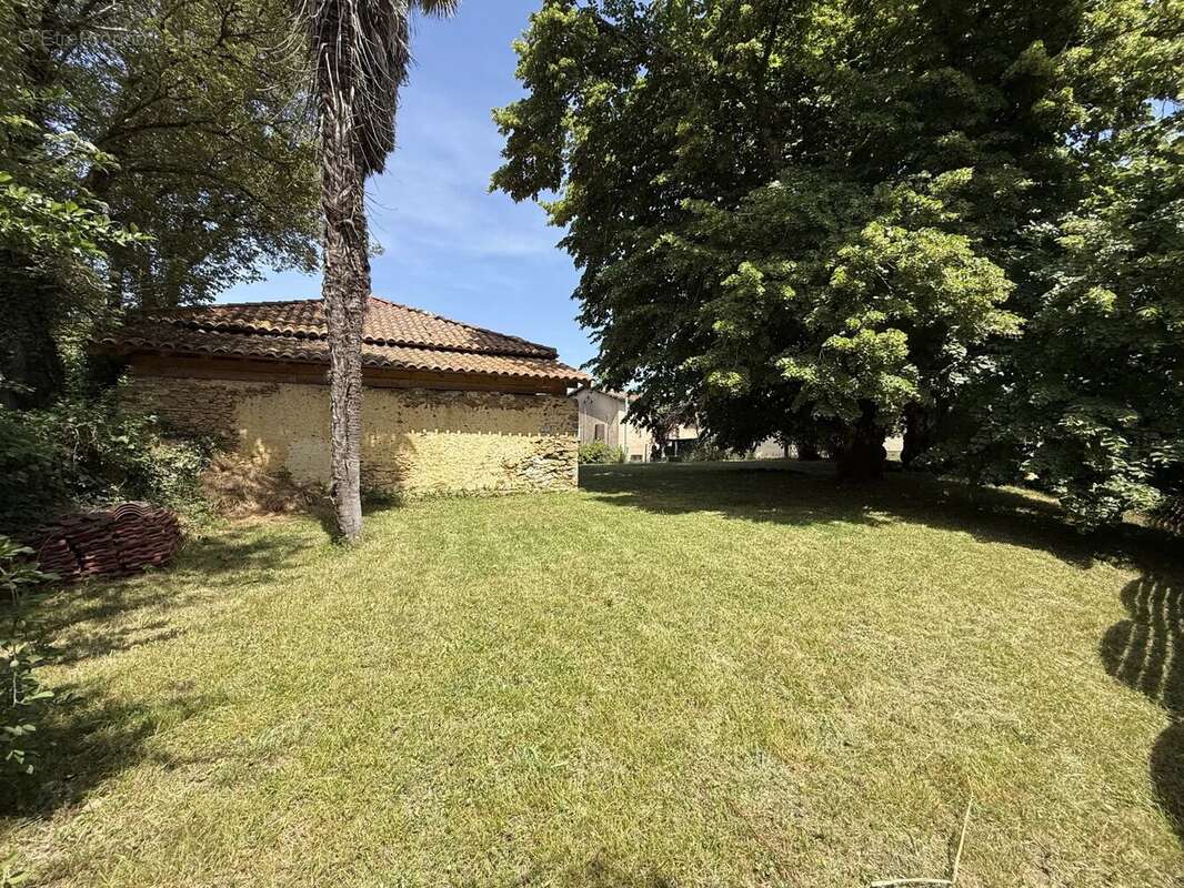 Maison à LOUBEDAT