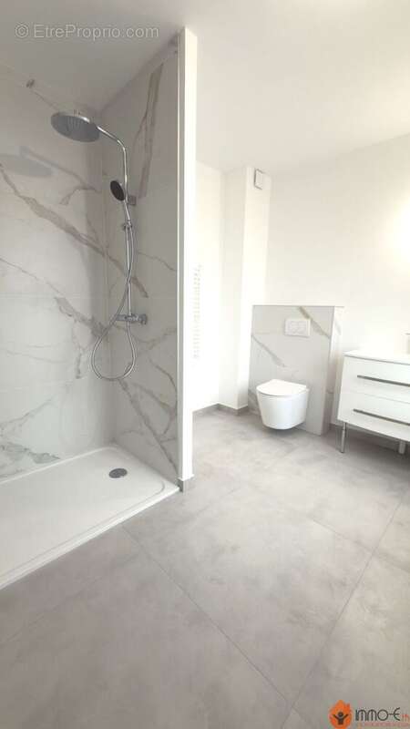 Maison à BUSSY-SAINT-GEORGES