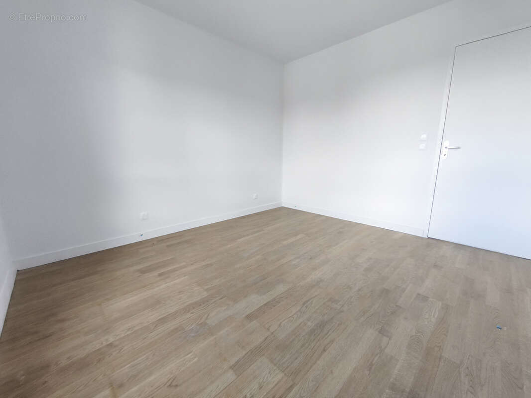 Appartement à PUSIGNAN