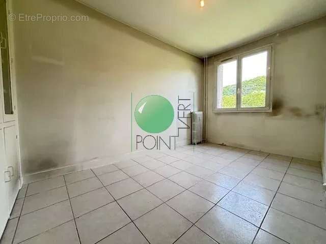 Appartement à LA FERTE-ALAIS