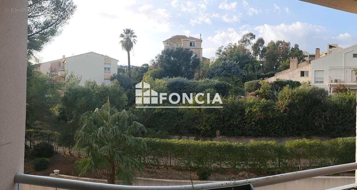 Appartement à HYERES